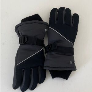 Champion Waterproof Black and Gray Boys Snow Gloves